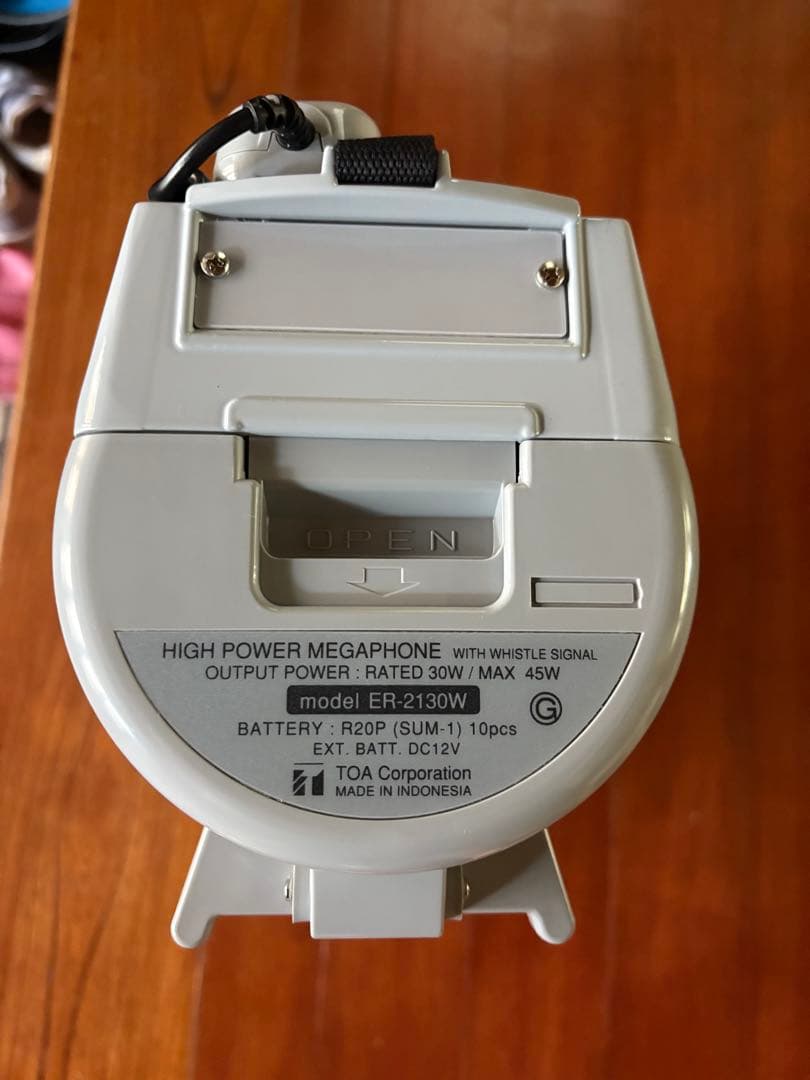 ほぼ新品 TOA ER-2130W 高出力メガホン