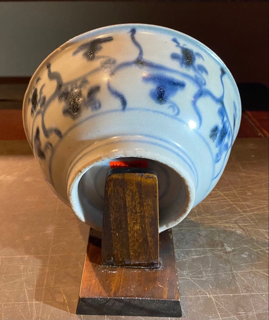 福建省徳化窯　染付絵皿　鑑賞台付 　 　　沈船品　ヴィンテージ　レア ・台湾茶器