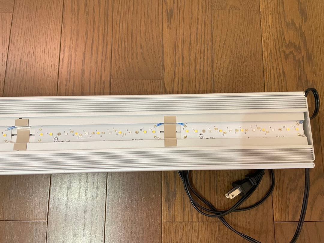 アクロ　ＴＲＩＡＮＧＬＥ　ＧＲＯＷ　９００　５０００ｌｍ　９０ｃｍ水槽　水草育成