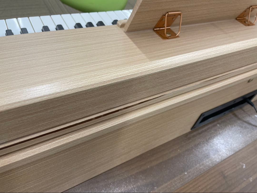 電子ピアノ88鍵盤　ハンマーアクション鍵盤　オークベージュ