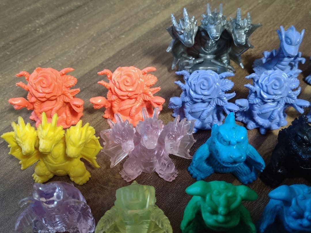 【当時物】ガシャポン ゴジラ怪獣軍団 63体セット