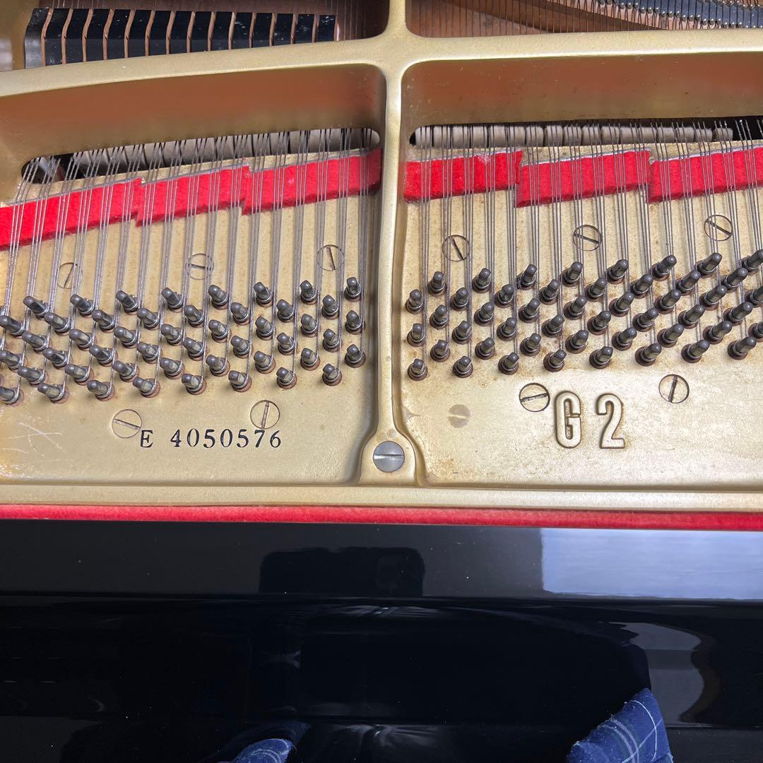 YAMAHA（ヤマハ）グランドピアノ 【椅子2脚付き】