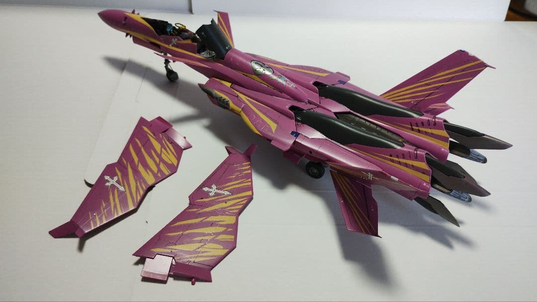 プラモデル完成機　1/72　SV-51γ、Nora type(マクロスゼロ)