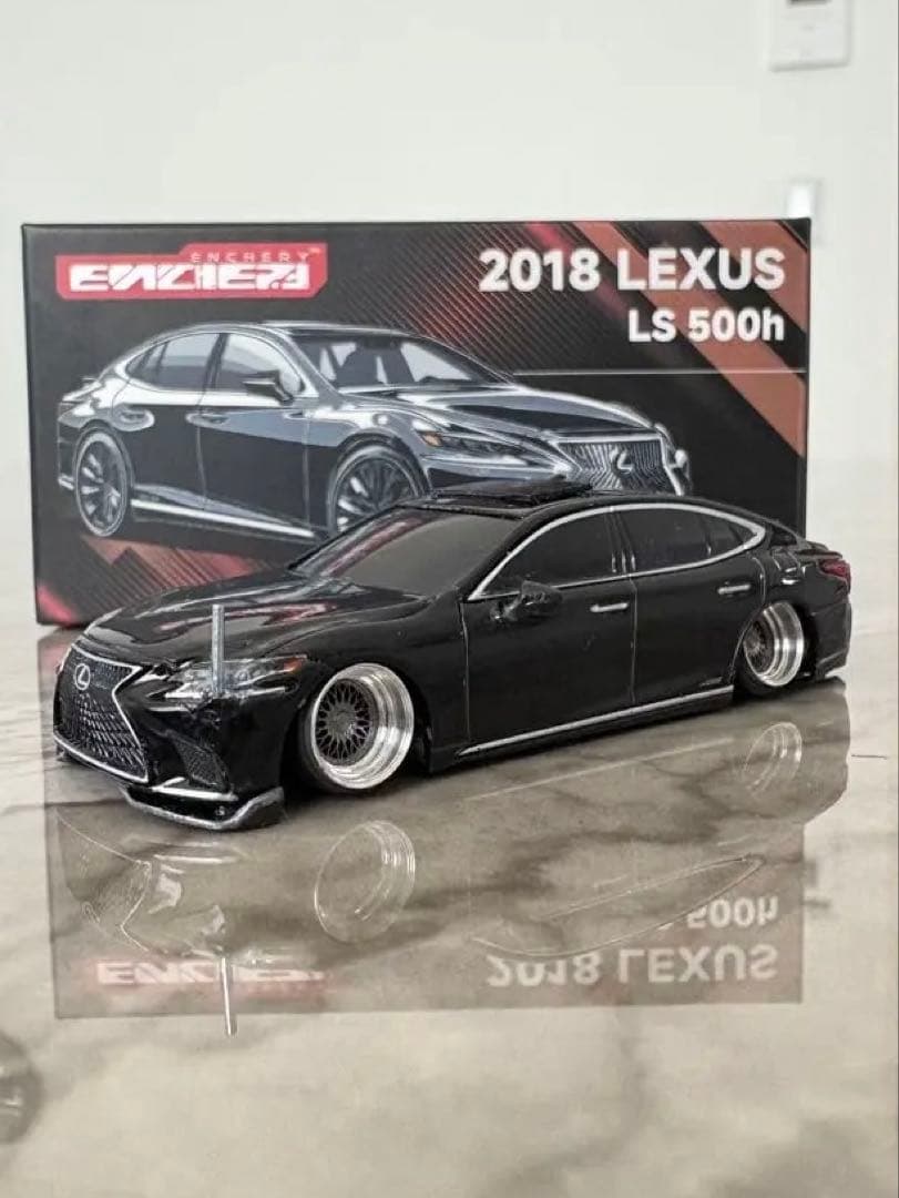 LEXUS LS500h ミニカー 1/64