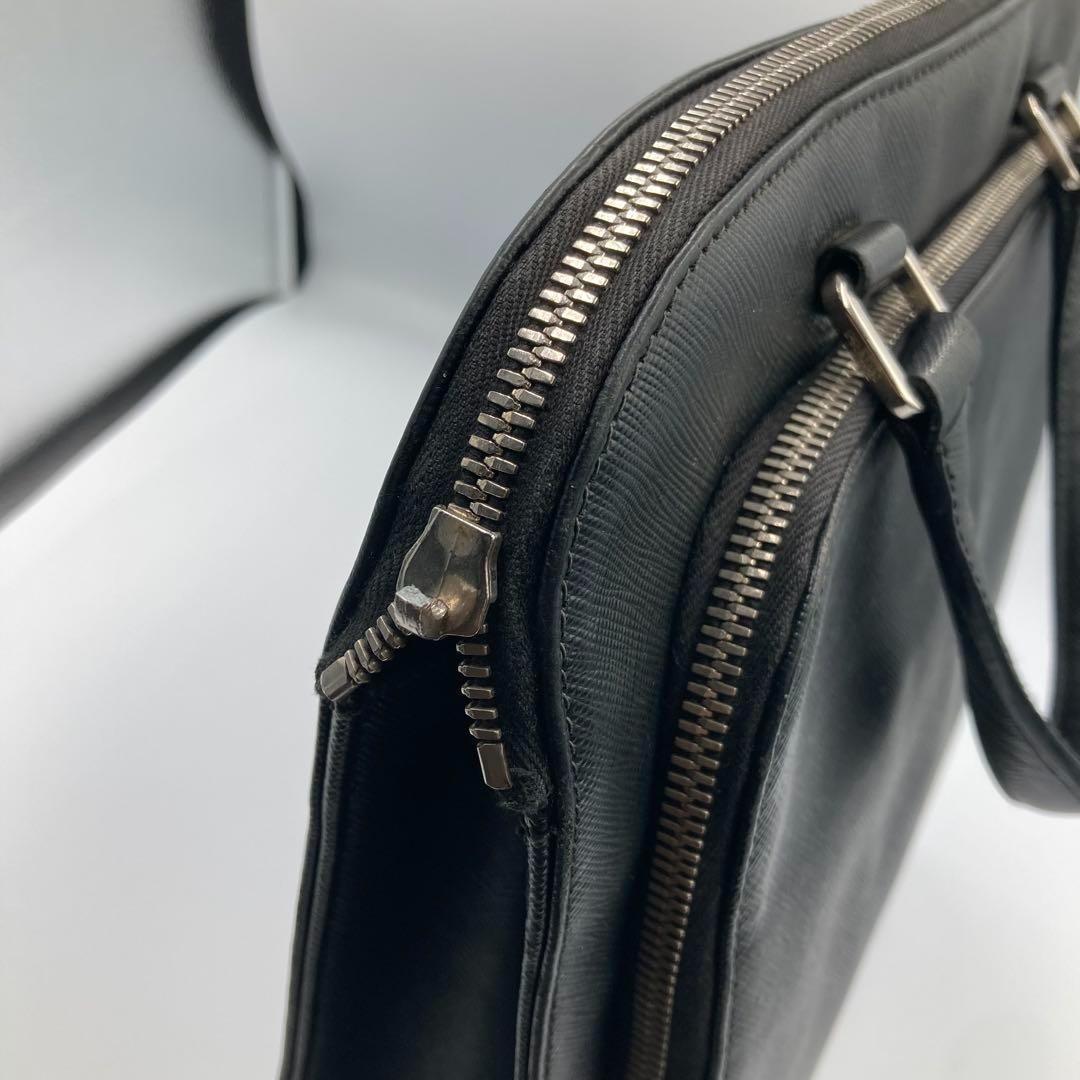 ！PRADA！　プラダ　サフィアーノ　ハンドバック　ビジネスバック