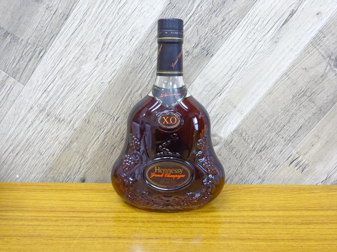 熊001 ヘネシー XO グランドシャンパーニュ 700ml 40％