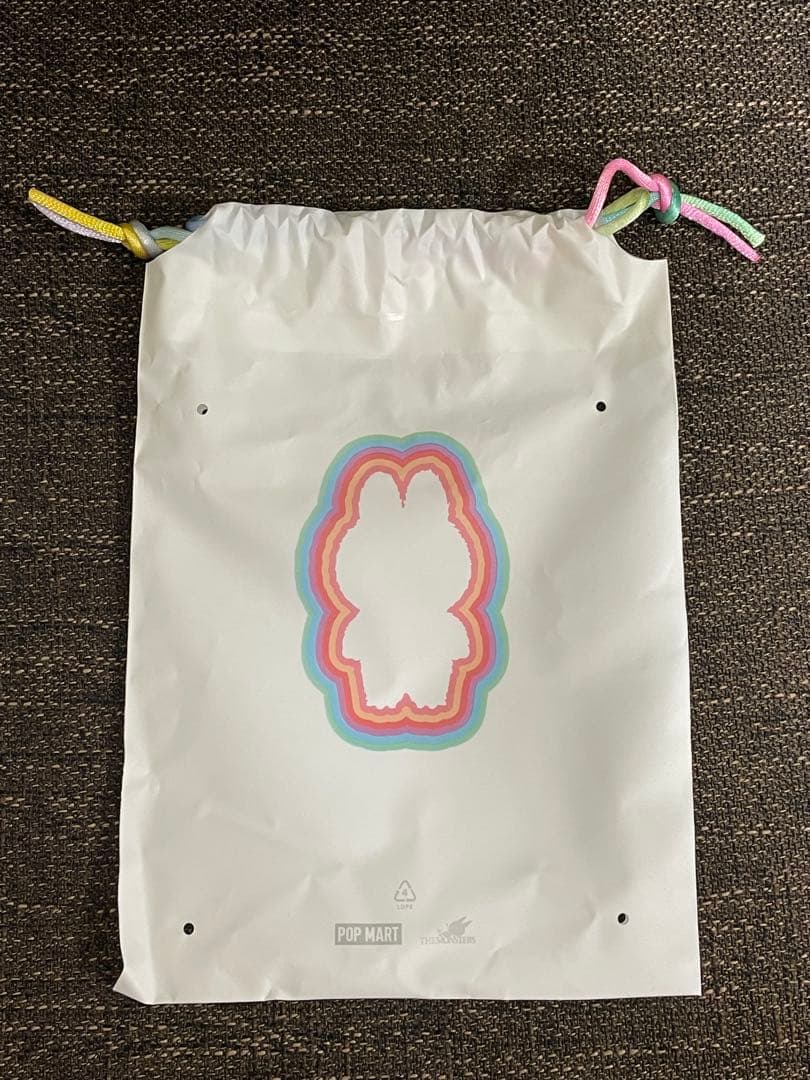 ポップマート ザ モンスターズ (ラブブ) ビッグイントゥエナジー アイディ