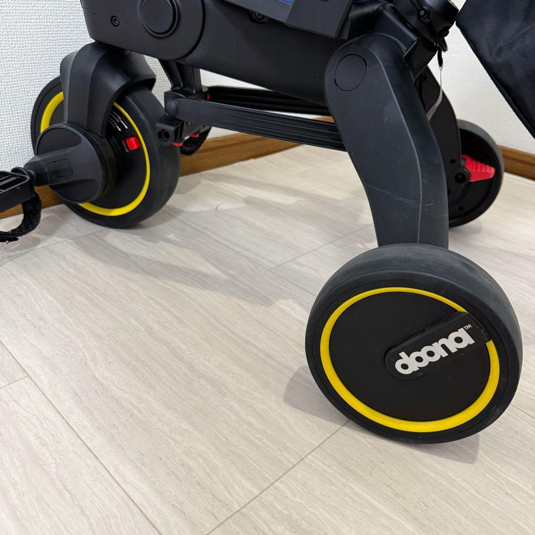 doonaドゥーナ リキトライク　世界最小 折りたたみ三輪車　ロイヤルブルー