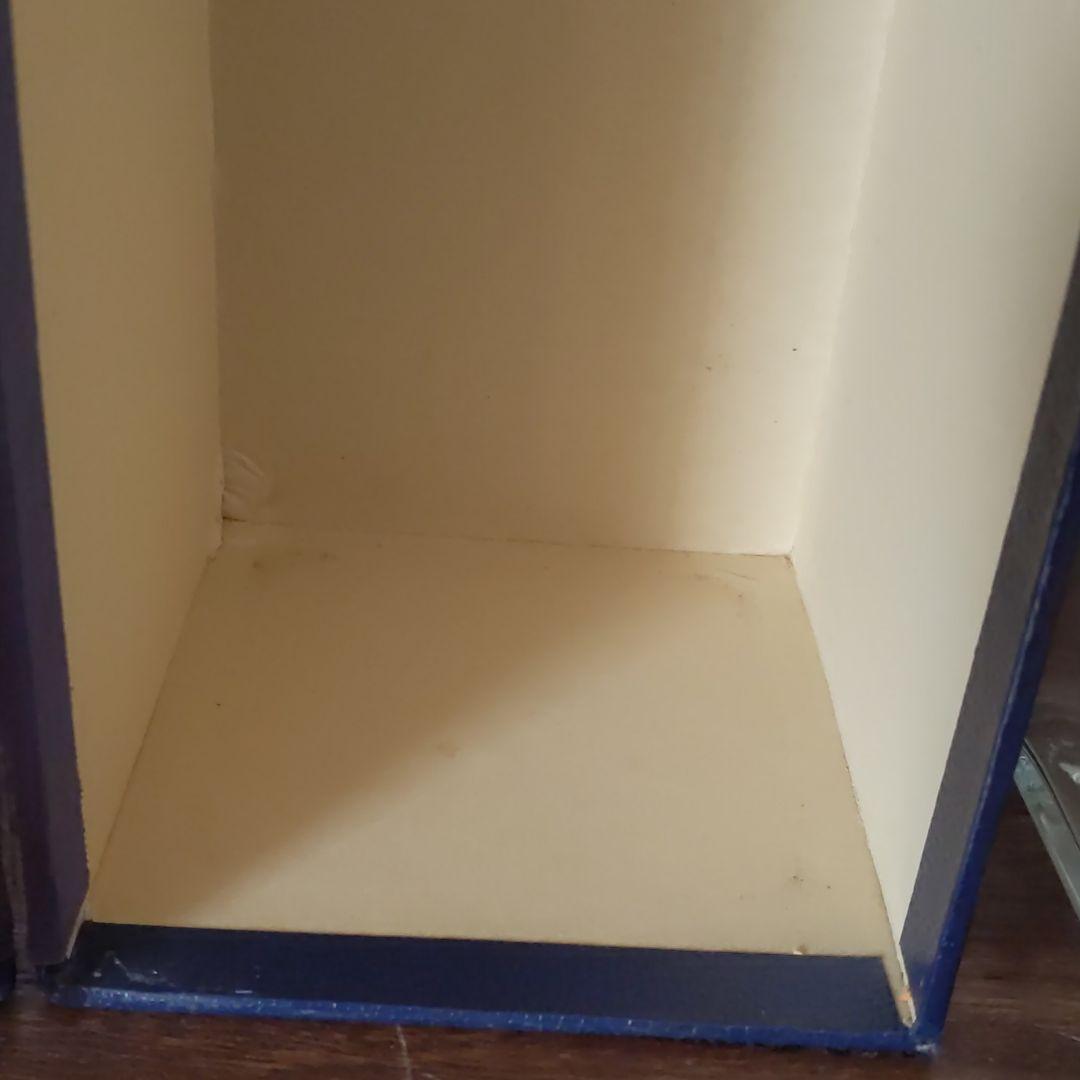 ヘネシーコニャックブック型