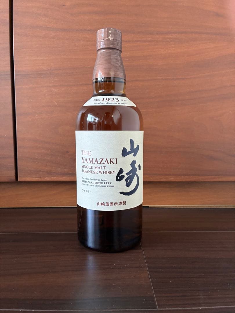 新品未開封　サントリー　ウイスキー　山崎　NV
