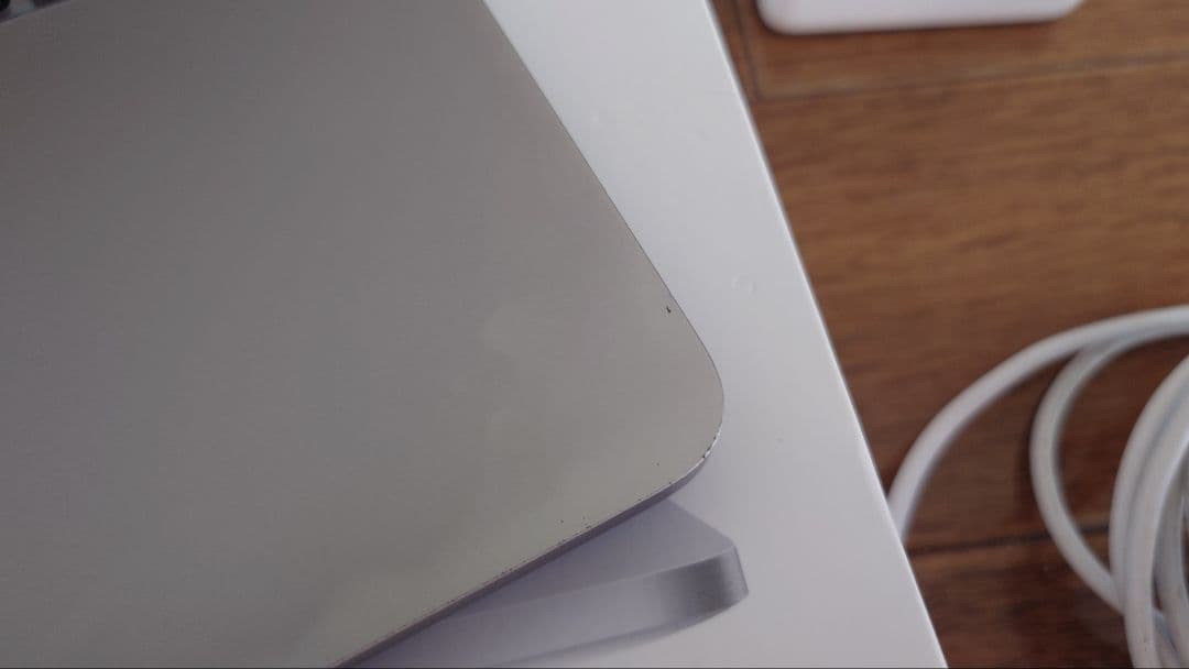 MacBook本体 Apple MacBook Pro (M2, 8GB)