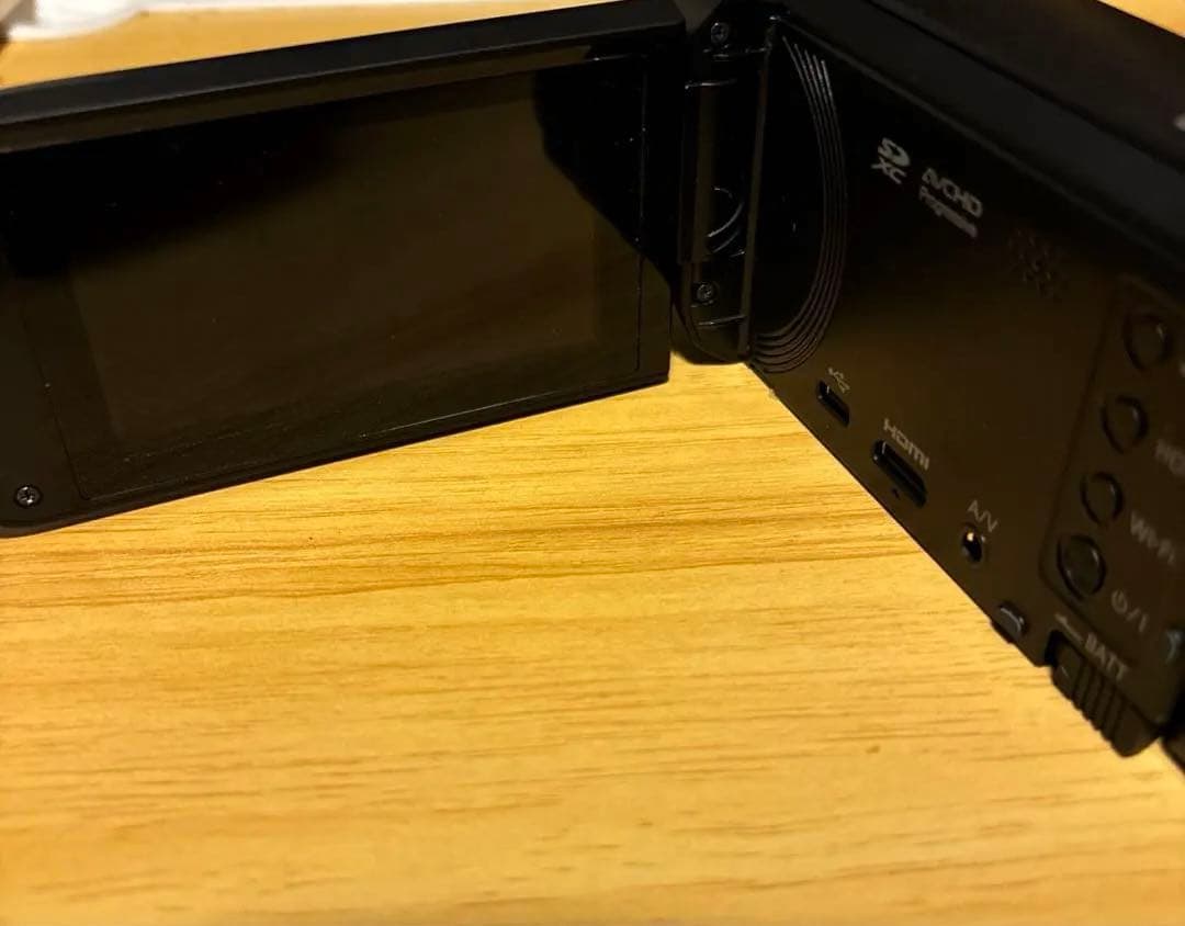 【特価‼️】Panasonic HC-V495M デジタルハイビジョンカメラ