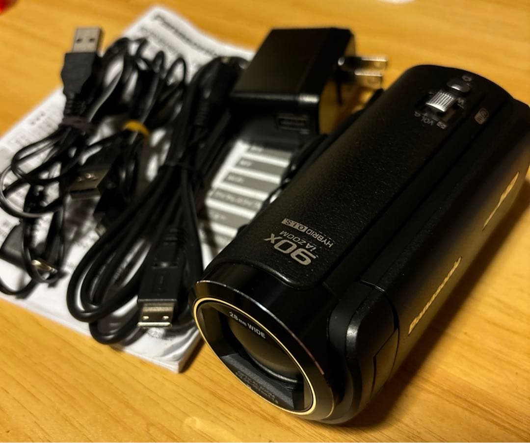 【特価‼️】Panasonic HC-V495M デジタルハイビジョンカメラ