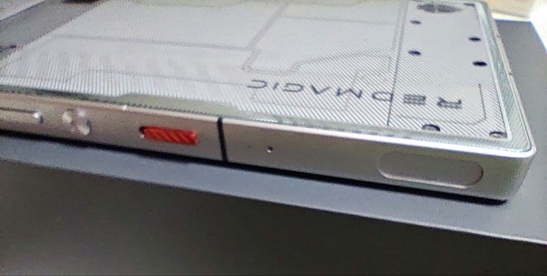 REDMAGIC 9 Pro日本版16GB/512GB fall