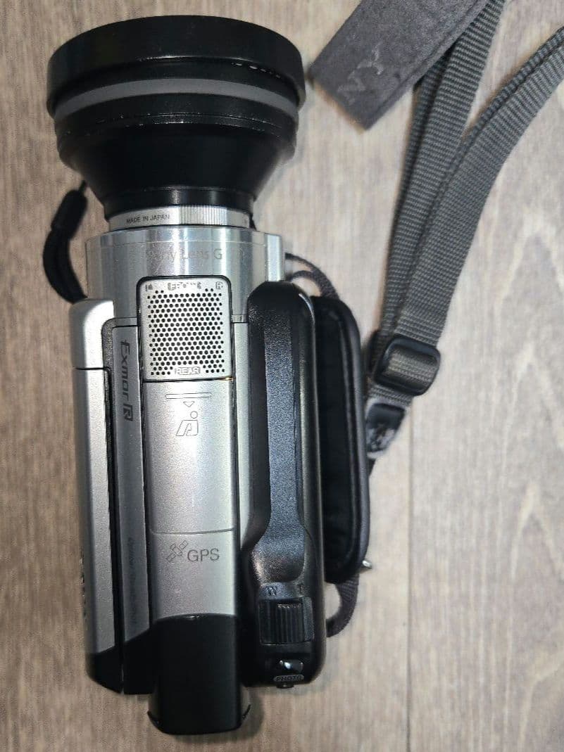 k*7様 SONY HDR-XR500V ビデオカメラ本体 付属品付き