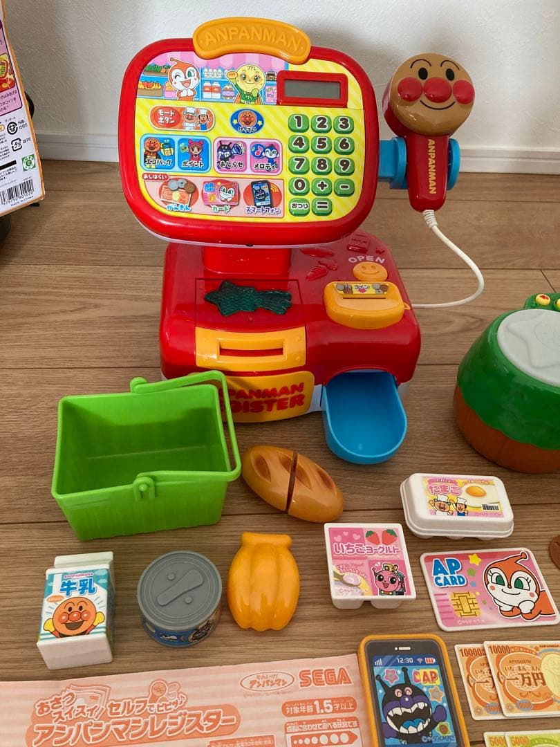 アンパンマン　おもちゃまとめ売り　レジスター　ボンゴ　ふうせんやさん　ぬいぐるみ