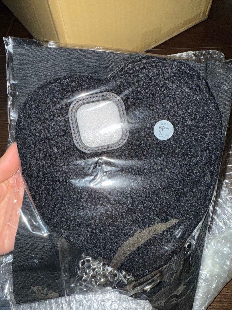 新品ajew fluffy HEART case shoulderr 16pro