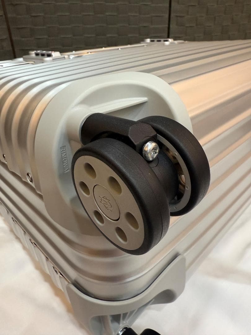 【極美品】RIMOWA リモワ PILOT パイロット スーツケース 31L