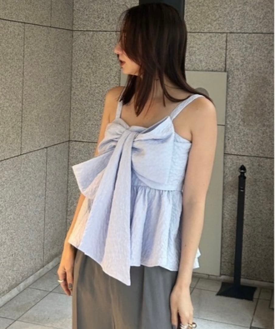 FRAY I.D ぺプラムリボントップス ブルー 0サイズ