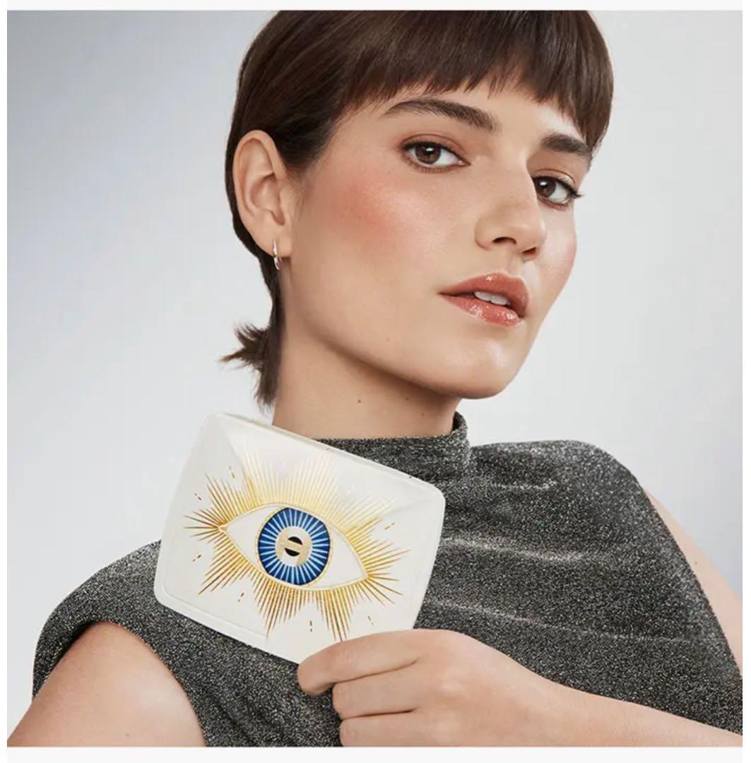 チーク HOURGLASS Ambient Lighting Edit EVIL EYE