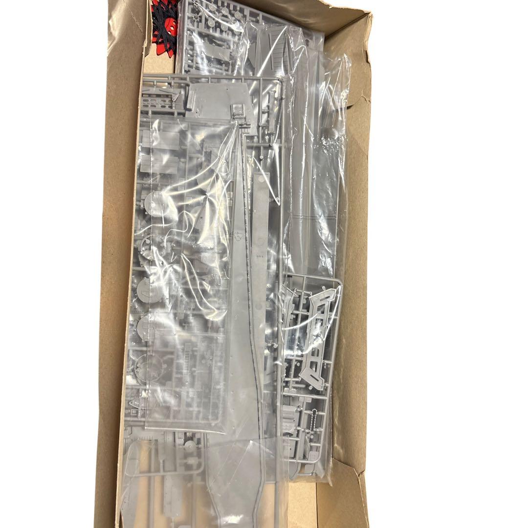 Revell 1/144 アメリカ海軍 中型揚陸艦 05123 未組立