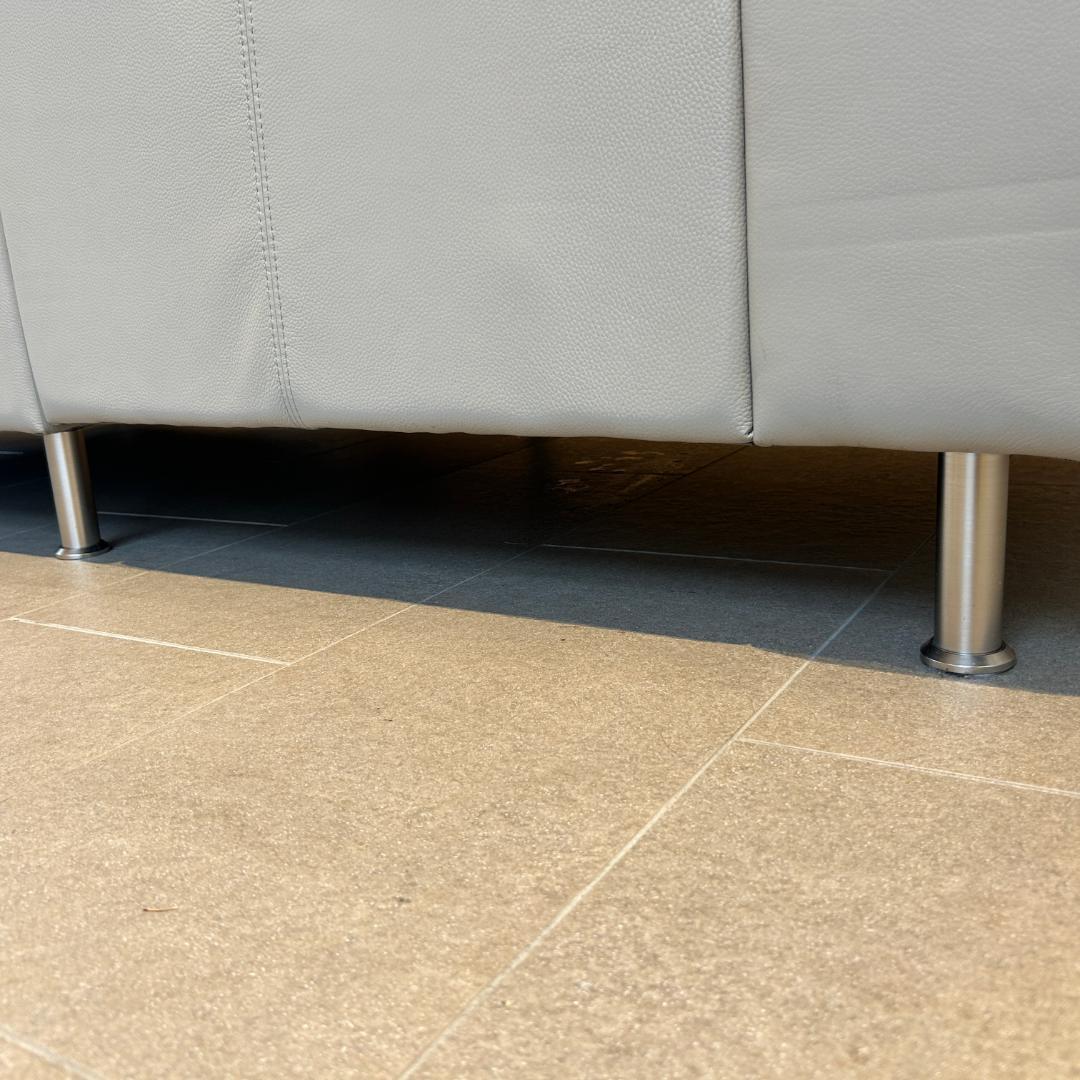 水無月セール♥美品　BoConcept　ボーコンセプト　本革ソファー2～３人掛け