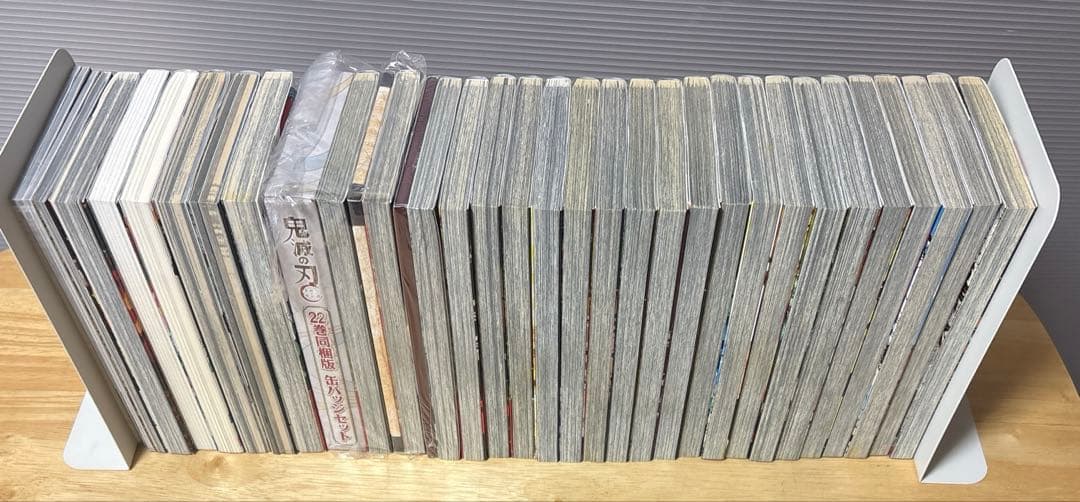 鬼滅の刃　全32巻　全巻(1-23)セット(特装版3冊)+関連本9巻　吾峠呼世晴