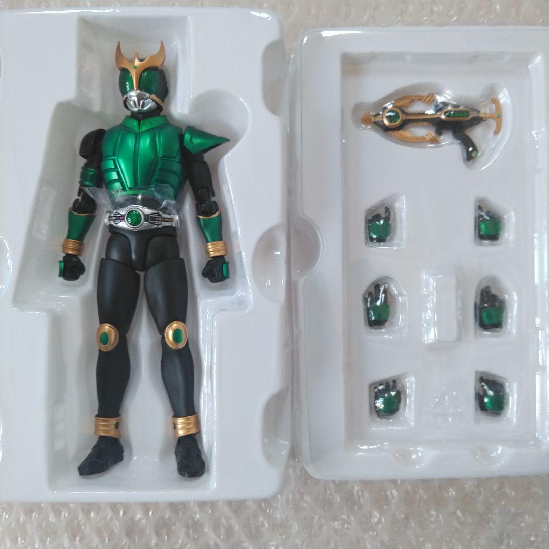 真骨彫　仮面ライダークウガ　マイティフォーム　ドラゴンフォーム　ペガサスフォーム