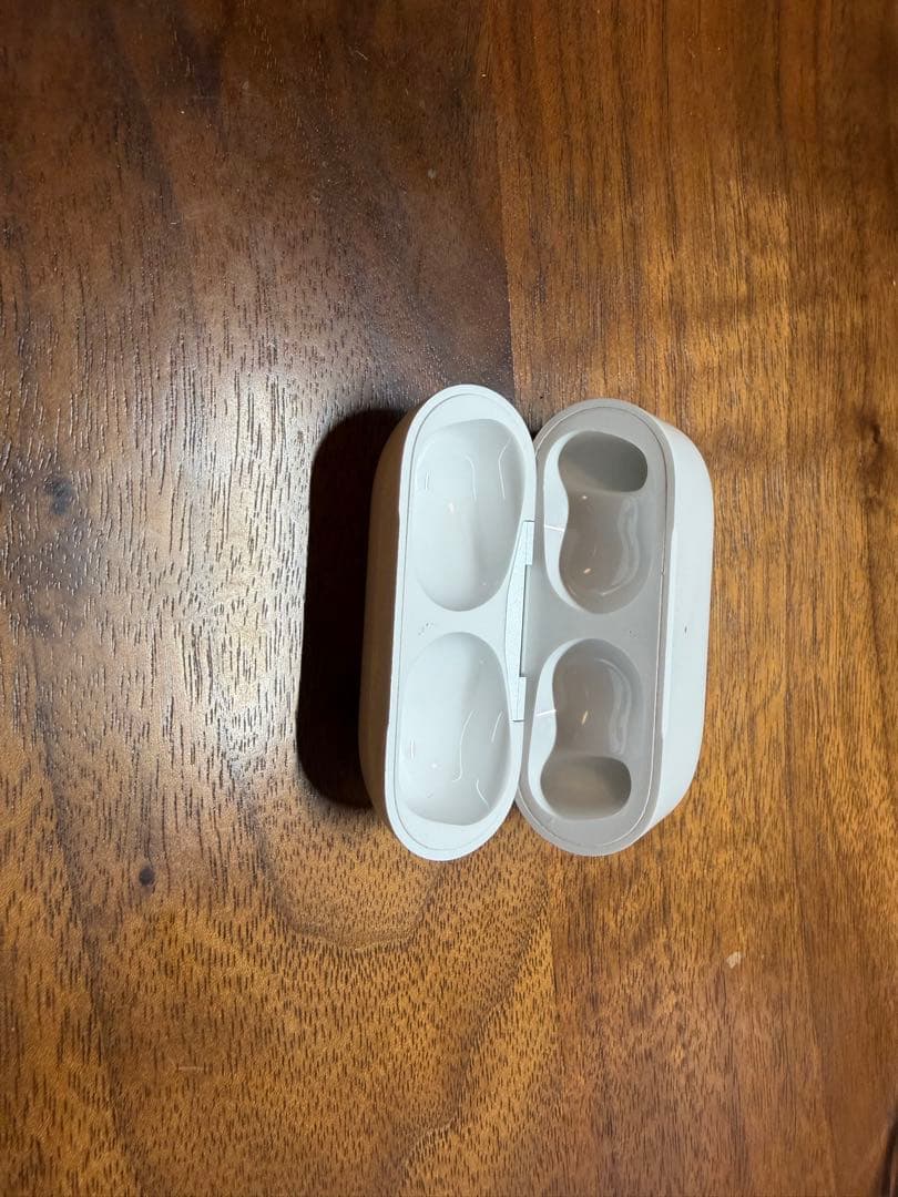 AirPods pro2 本体 ホワイト 充電ケース付き