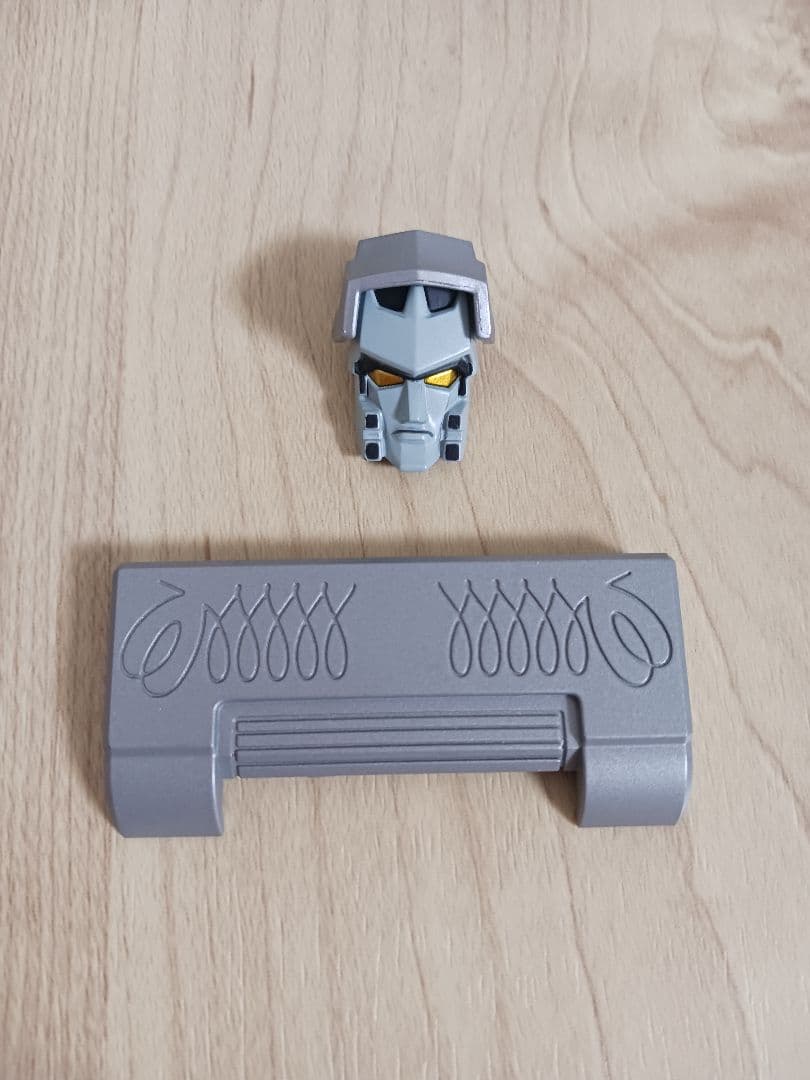 トランスフォーマー thf-03 mp-36 メガトロン似