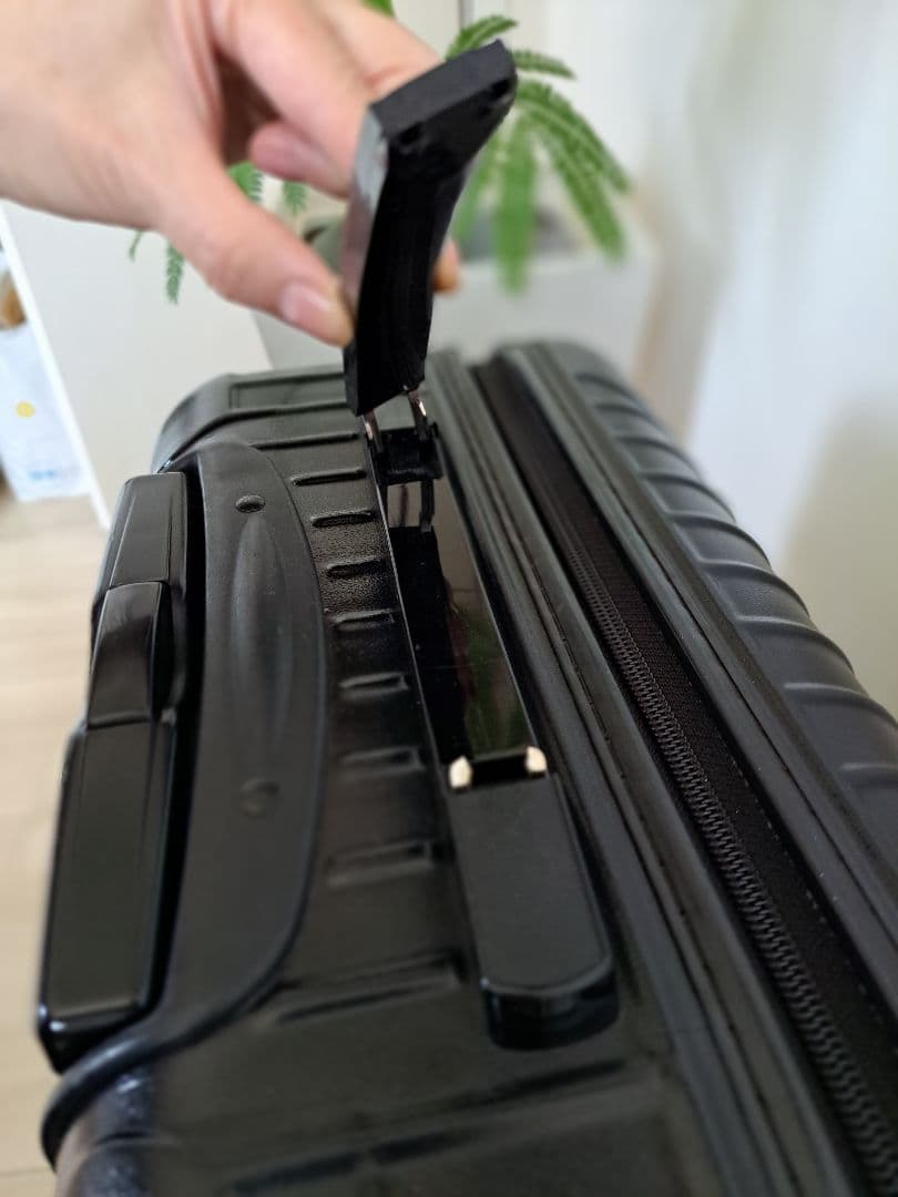 【ジャンク・破損あり】RIMOWAリモワ サルサ 35L機内持込み2輪廃盤品 黒