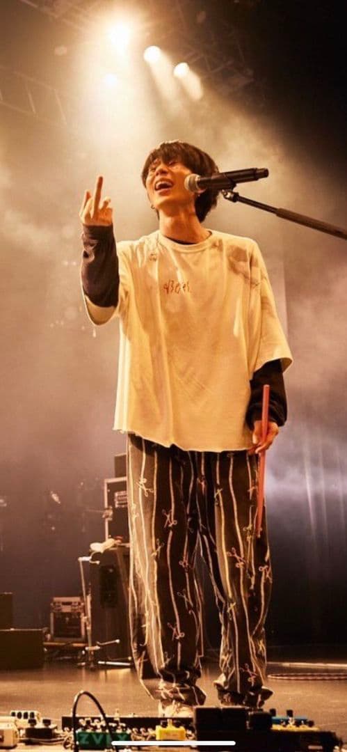 NEE くぅ 村上蔵馬 着用 Tシャツ レア バンドTシャツ