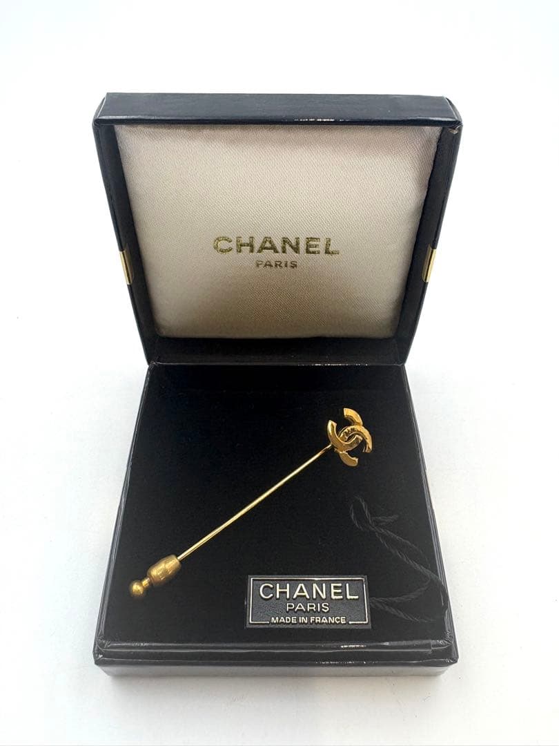 CHANEL シャネル ココマーク　ヴィンテージ　ピンブローチ　箱付き