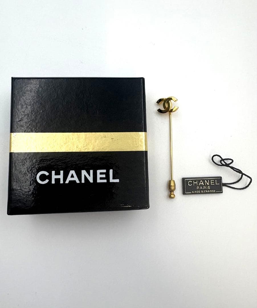 CHANEL シャネル ココマーク　ヴィンテージ　ピンブローチ　箱付き