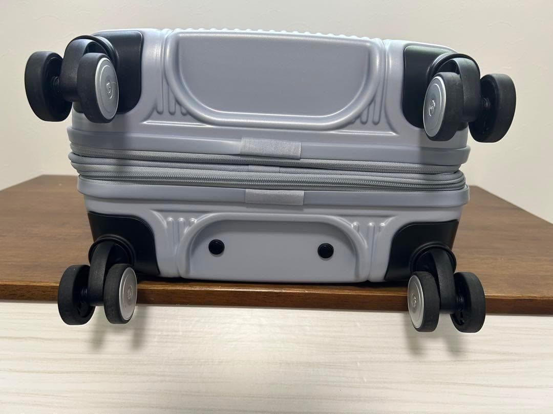訳あり✨サムソナイト 36L スーツケース シルバー スピナー 55 拡張可