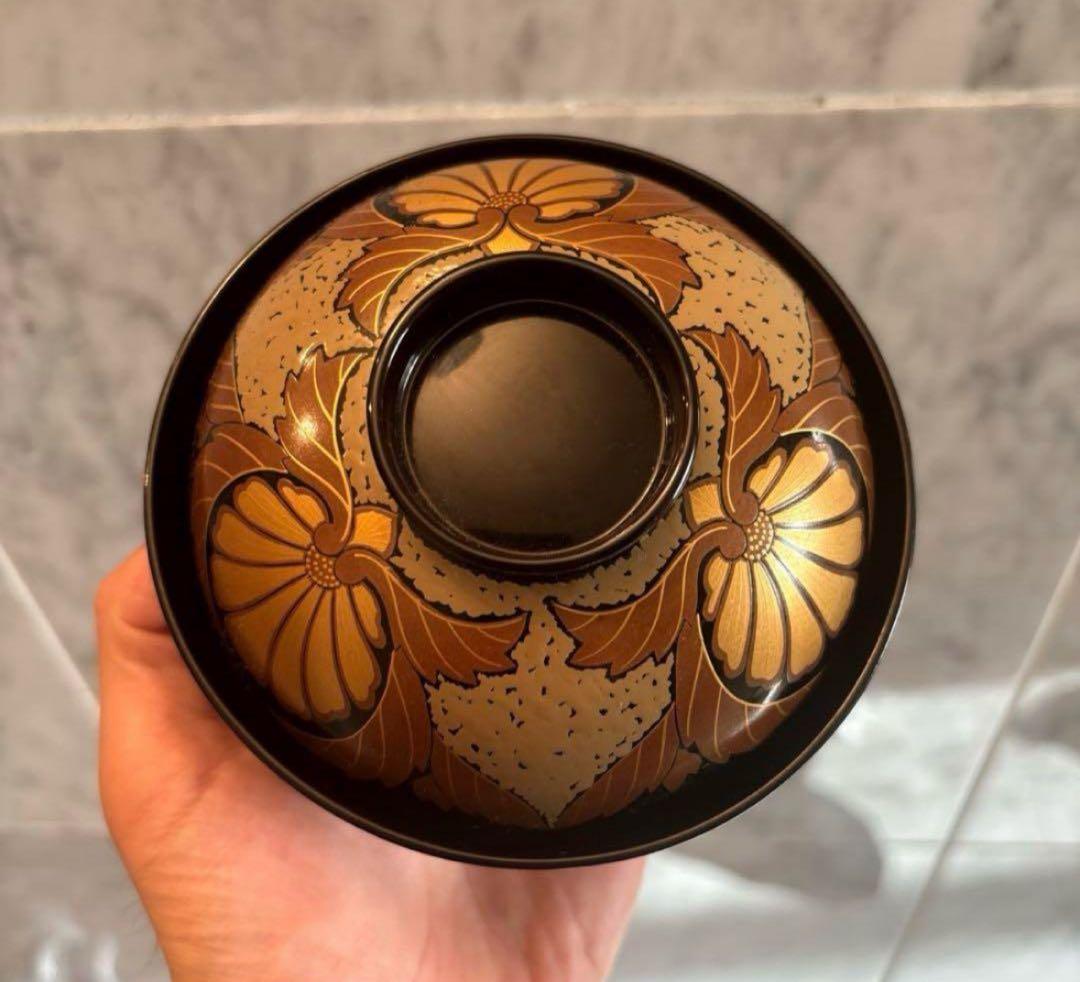 ふんだんに使われた金彩やお花、幾何学模様が美しい絢爛豪華な木製輪島漆塗りお椀2客