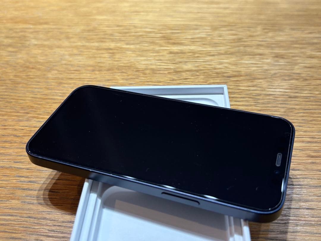 ①iPhone 12 mini 128GB