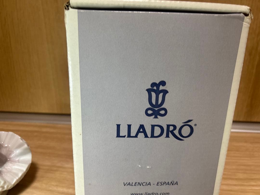 【早い者勝ち】RIADORO　お花人形