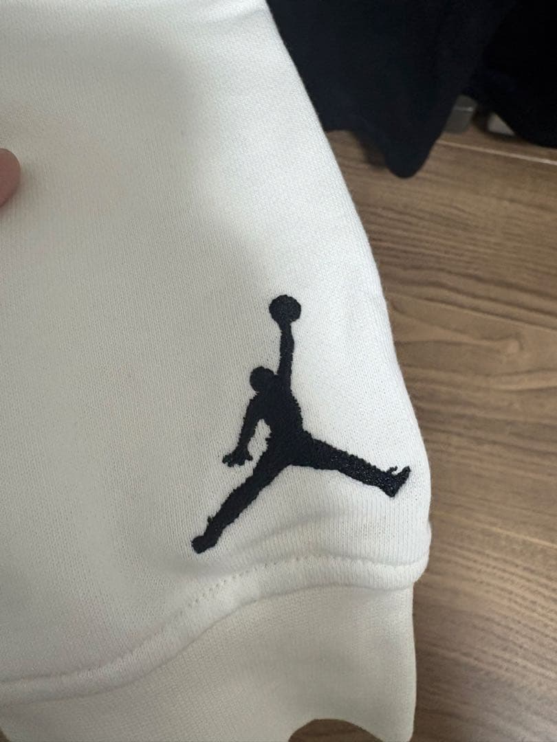 ジョーダン　ナイキ　パーカー　スタジャン　エアジョーダン