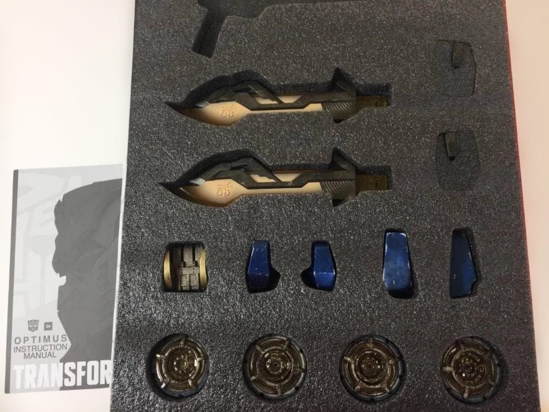 オプティマスプライム スリーエー　トランスフォーマー　ダークサイド・ムーン