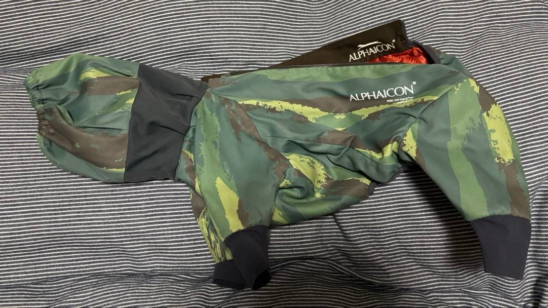 アルファアイコン　ドッグガードエア サイズM