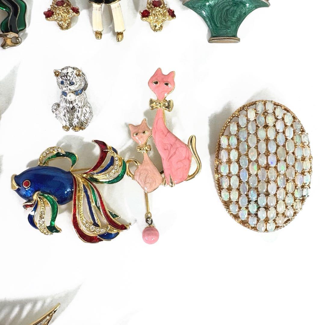 ブローチ 22点 まとめ売り スワロフスキー ルチカ ベリテ 他 ヴィンテージ