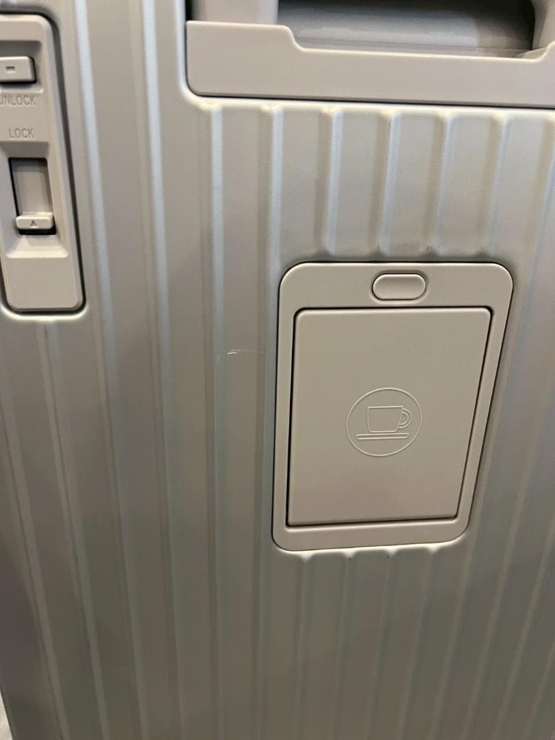 リベティ多機能キャリーケース【マットシルバーМ】B1　TSAロック　スーツケース