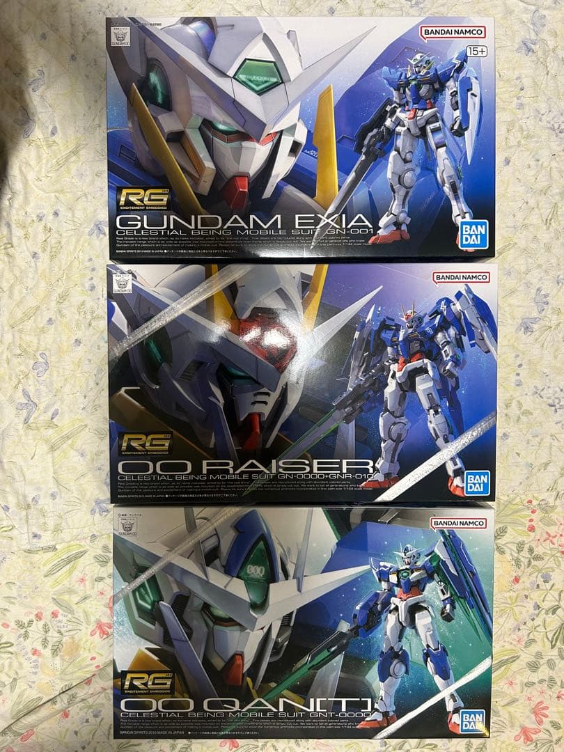 RG セット Gundam Exia 00 Raiser 00 Qan[T]