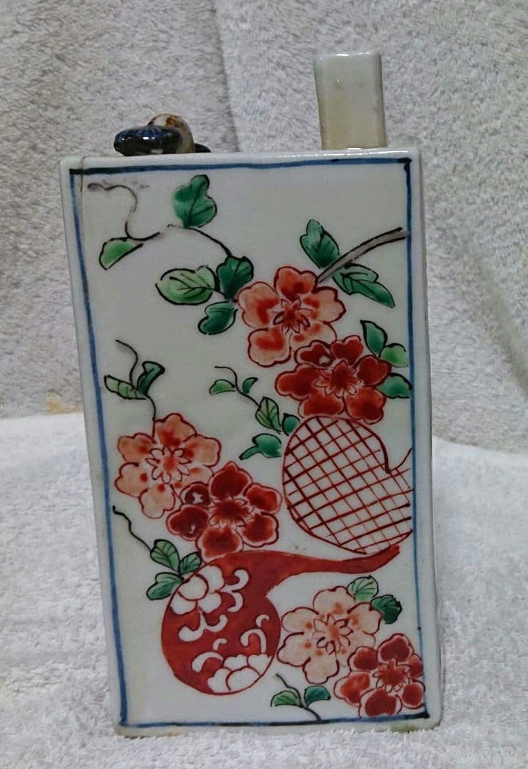 古伊万里角瓶 木製箱付きA444