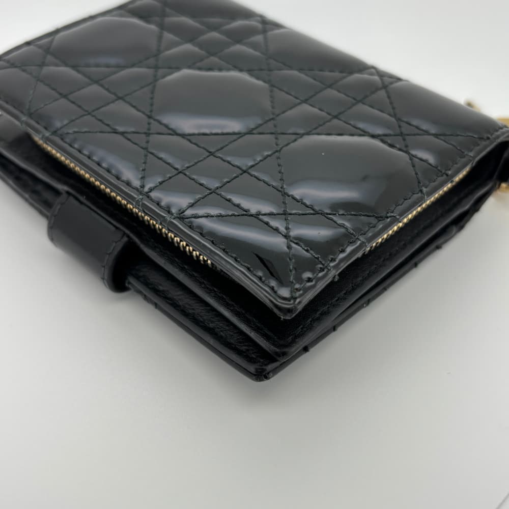 美品 Diorカナージュ 二つ折り財布 レディディオール ブラック エナメル 黒