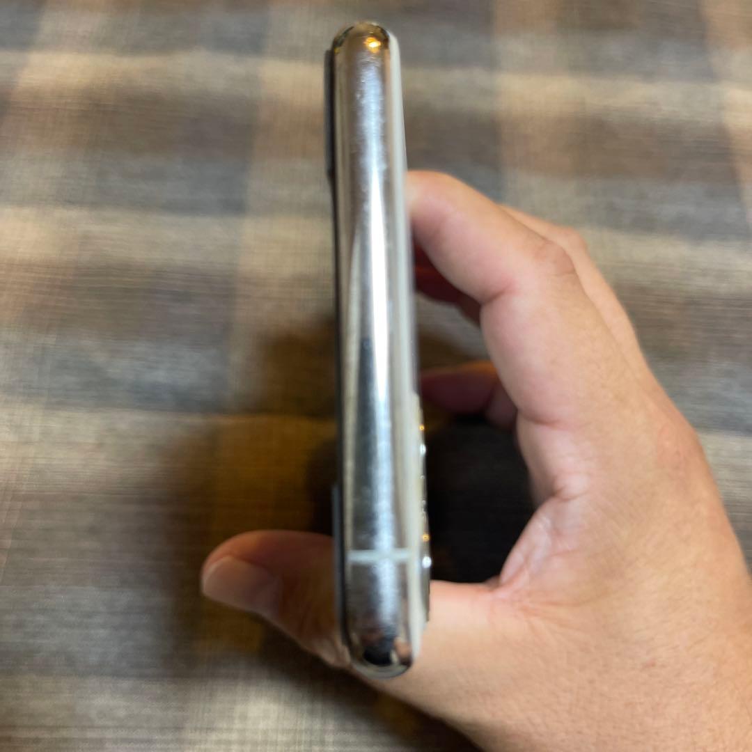 美品iPhone 11 ProMax 512GB シルバー 本体　箱と付属品あり