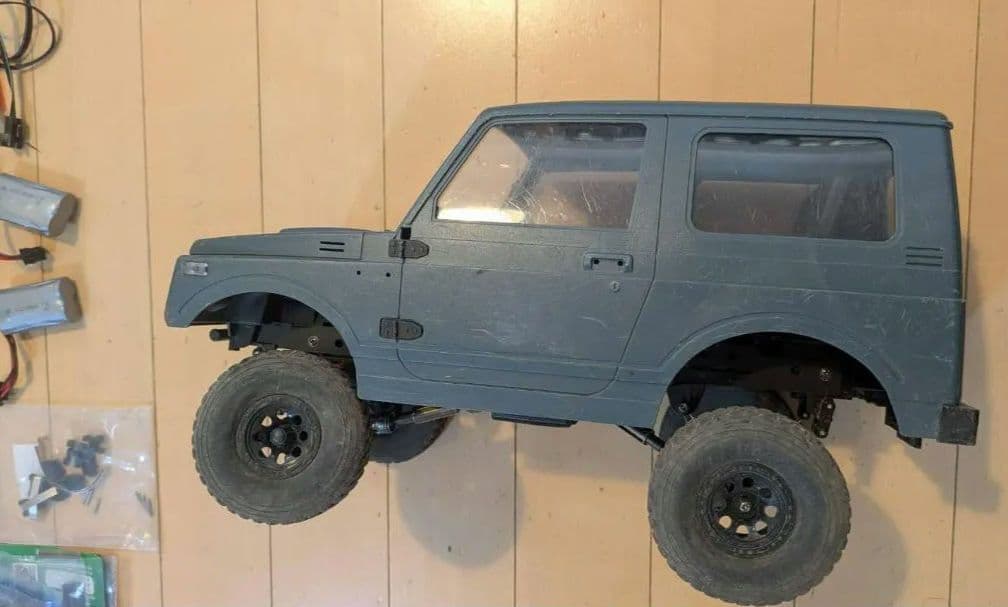 や*ん様 ジャンク　WPLジャパン　ジムニー C74 2台セット 新品ボディ付