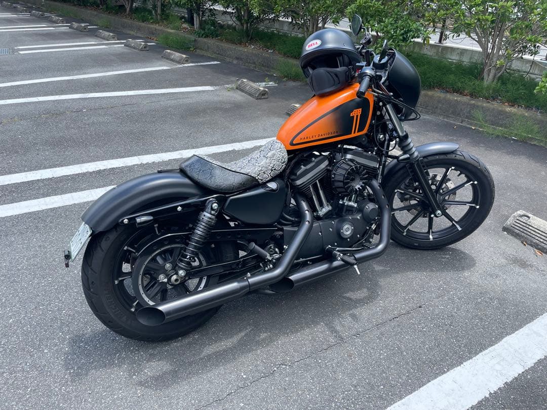 ハーレーダビットソン　XL883N サイモンカスタムタンクカバー