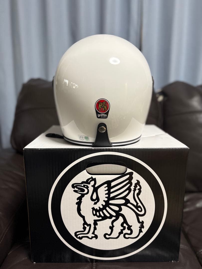 griffin フルフェイスヘルメット ホワイト、シールド付き